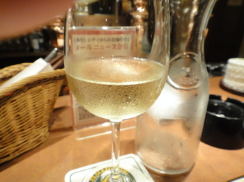 ８ハウス白ワイン.JPG